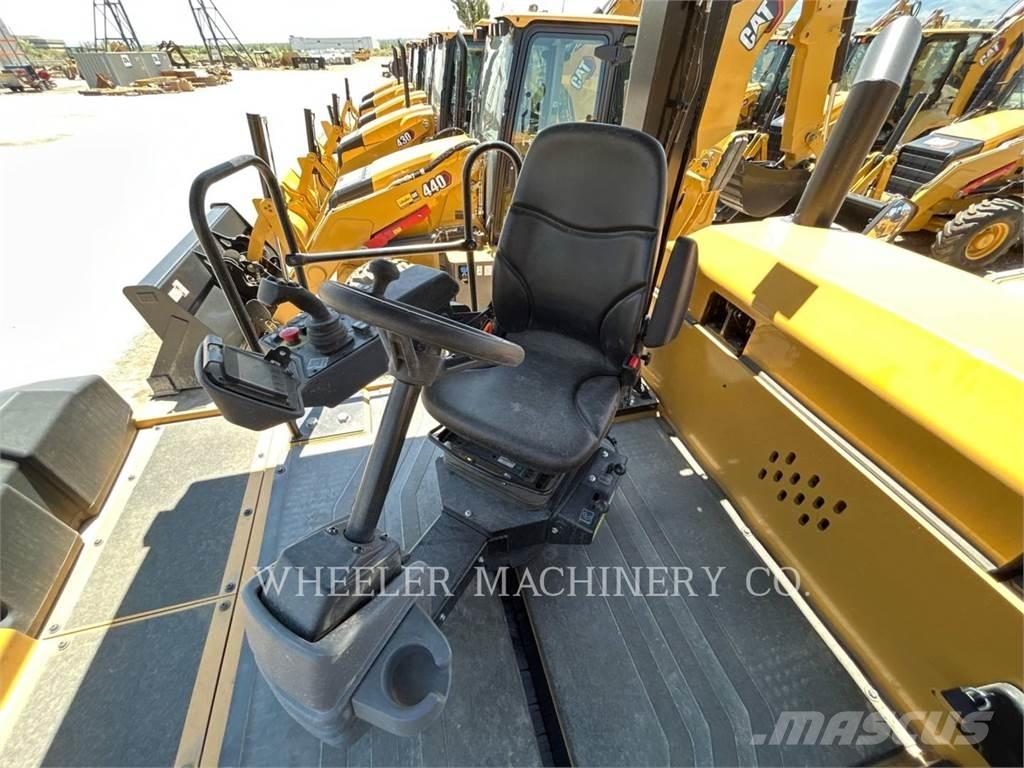 CAT CW34 Pneimatiskie veltņi