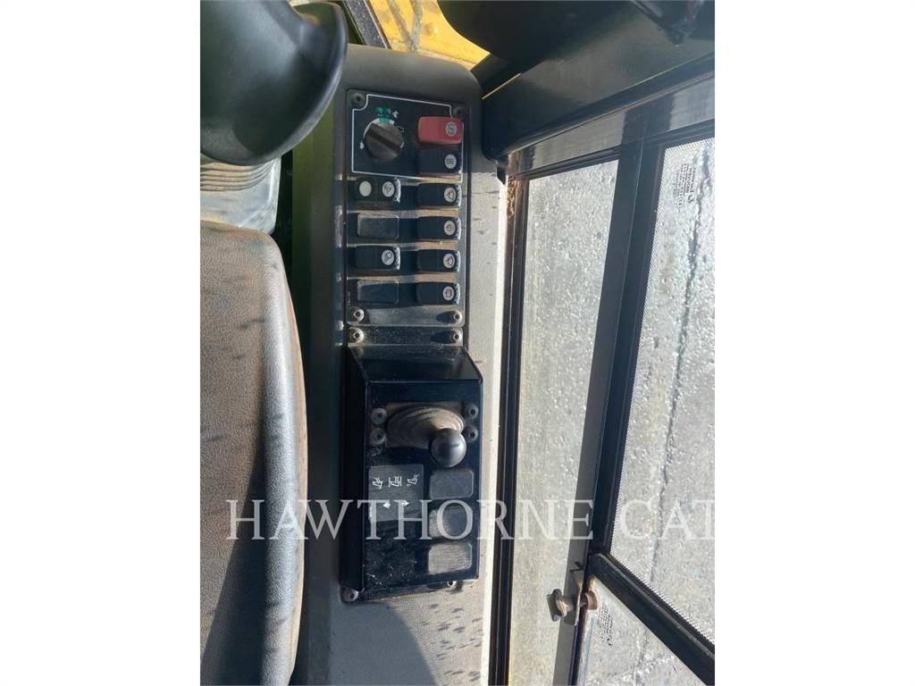 CAT D 6 K XL Kāpurķēžu buldozeri