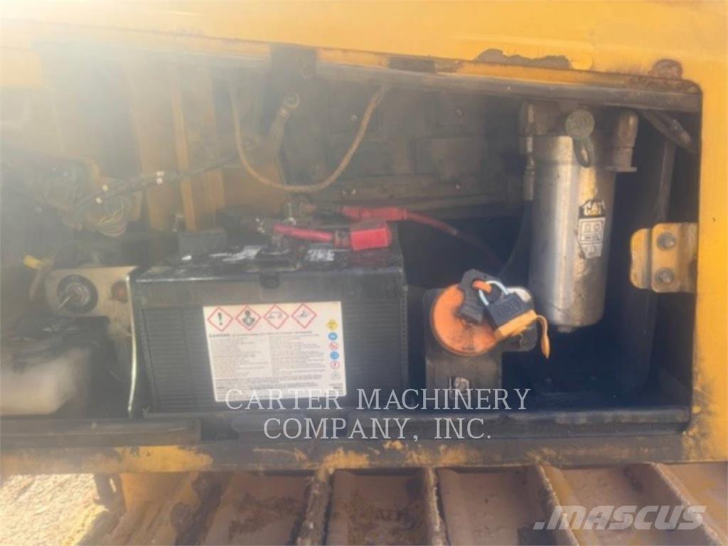 CAT D 6 K2 Kāpurķēžu buldozeri