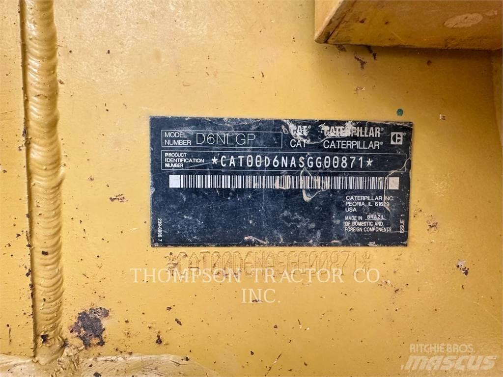 CAT D 6 N LGP Kāpurķēžu buldozeri