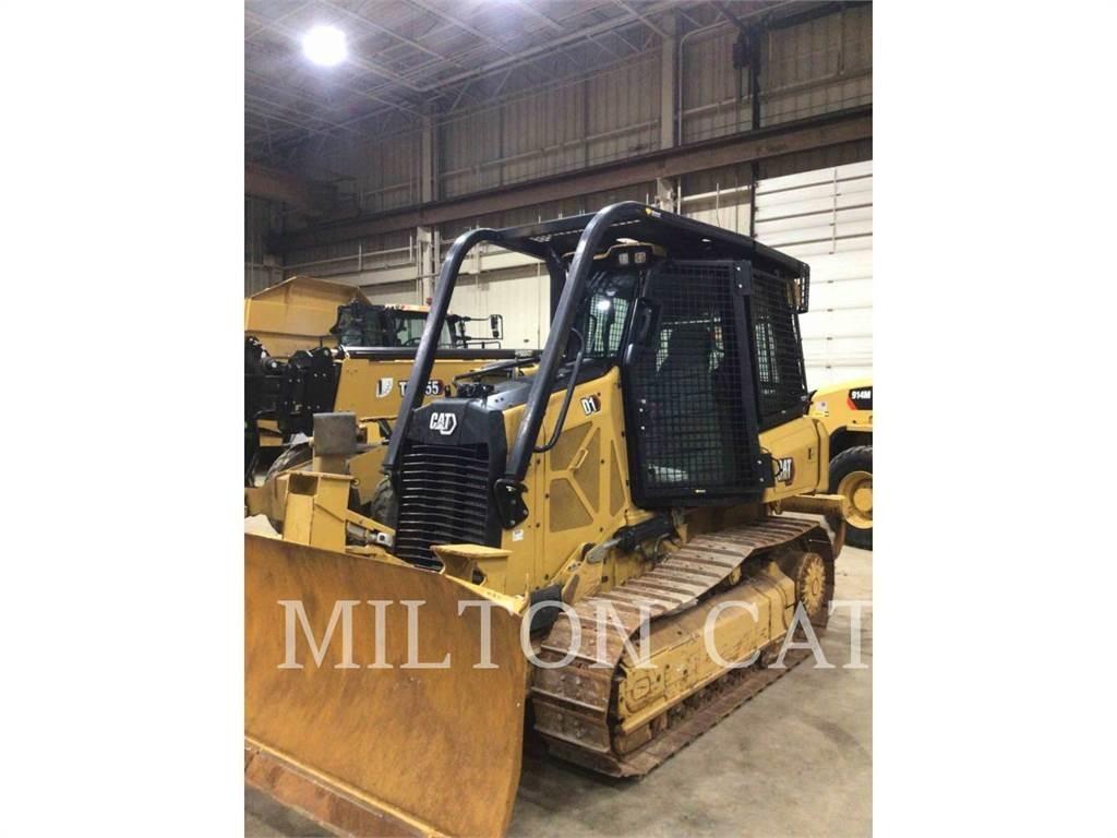 CAT D1 Kāpurķēžu buldozeri