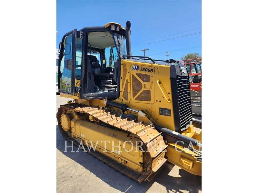 CAT D1 Kāpurķēžu buldozeri