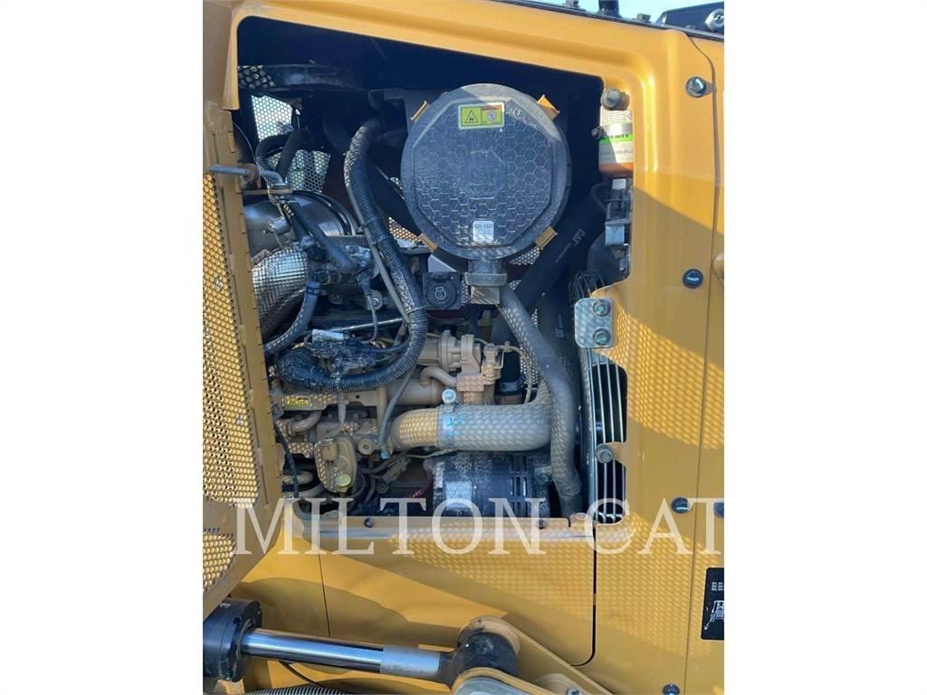 CAT D1 Kāpurķēžu buldozeri