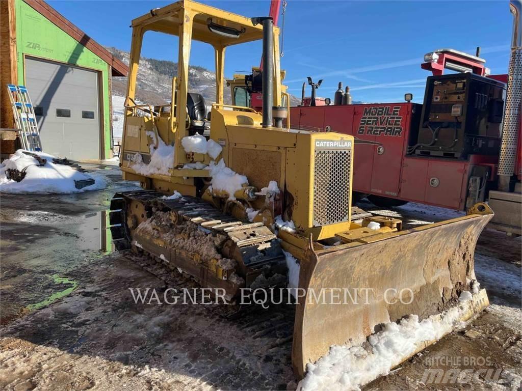 CAT D1 Kāpurķēžu buldozeri