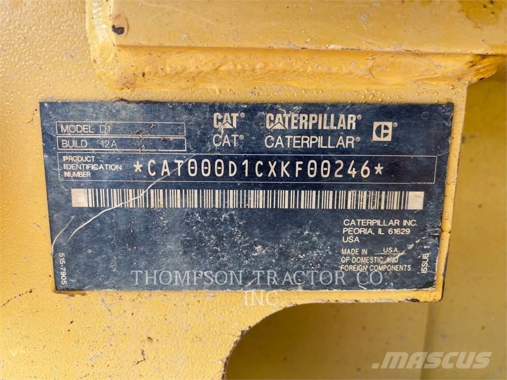CAT D1 Kāpurķēžu buldozeri
