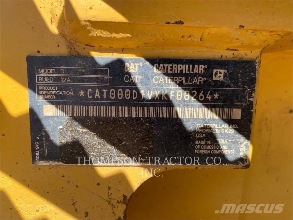CAT D1 Kāpurķēžu buldozeri