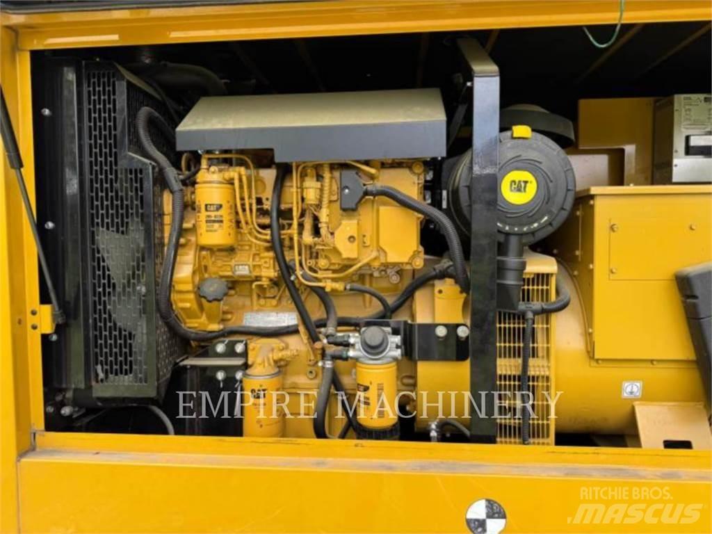 CAT D100 Dīzeļģeneratori