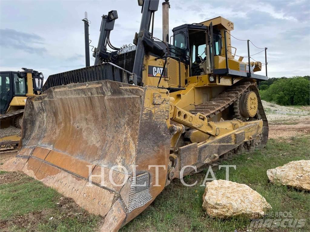 CAT D10N Kāpurķēžu buldozeri