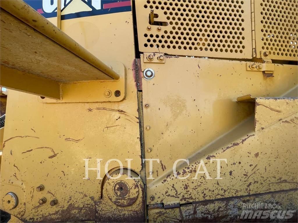CAT D10R Kāpurķēžu buldozeri
