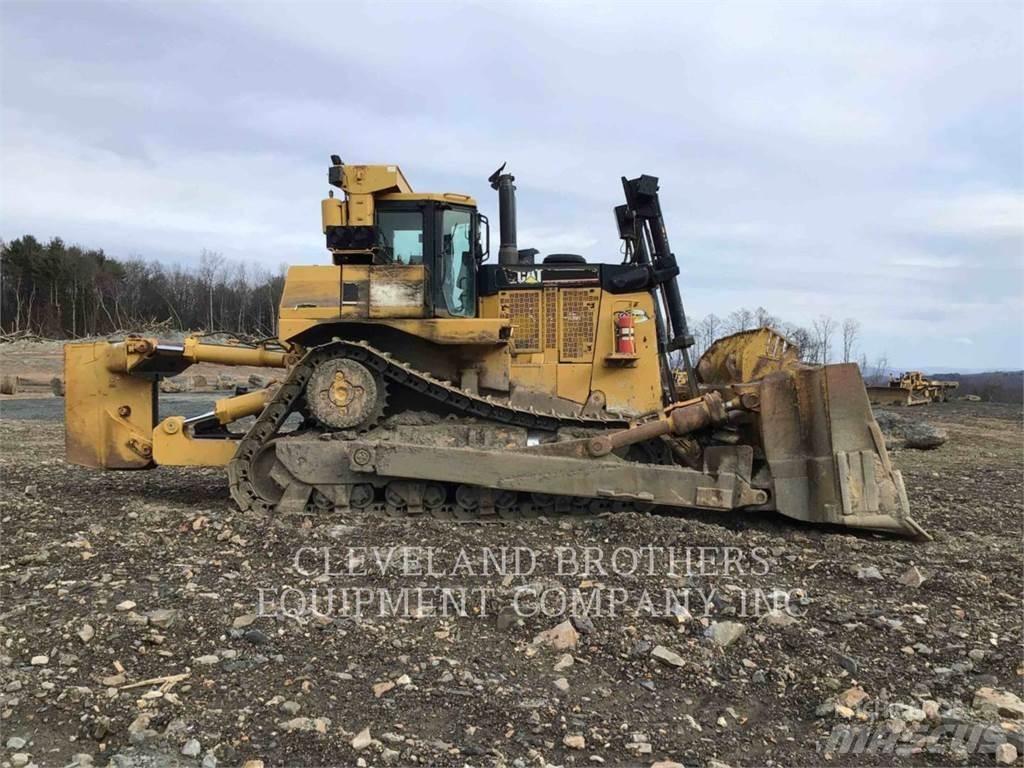 CAT D10T Kāpurķēžu buldozeri