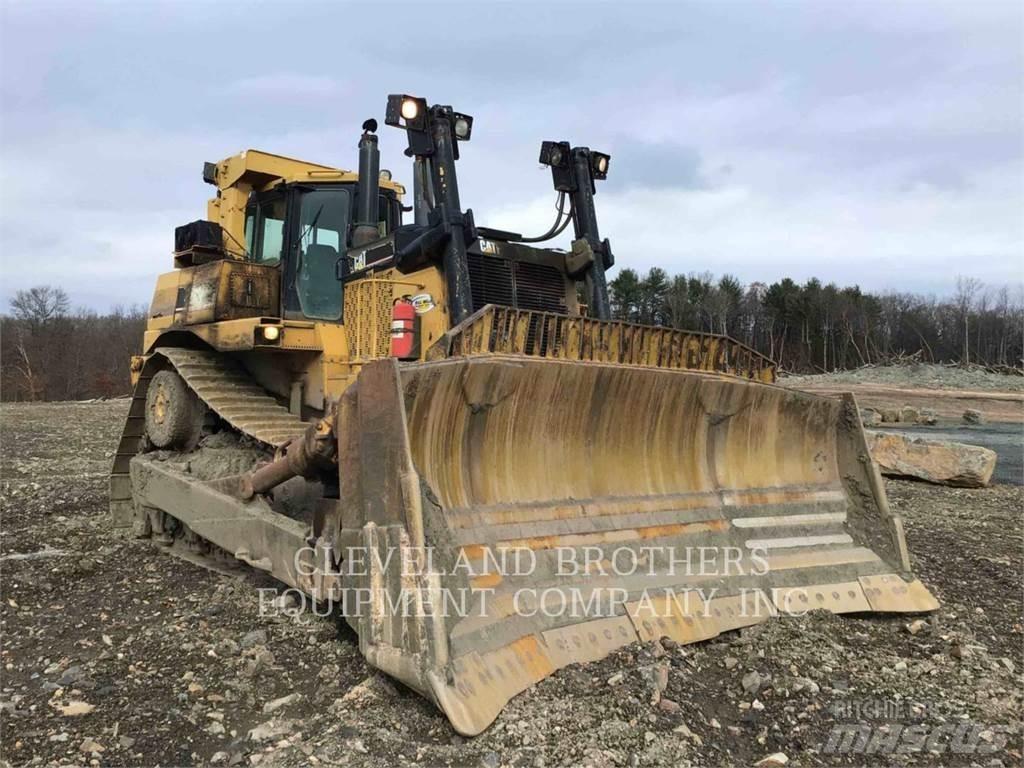 CAT D10T Kāpurķēžu buldozeri