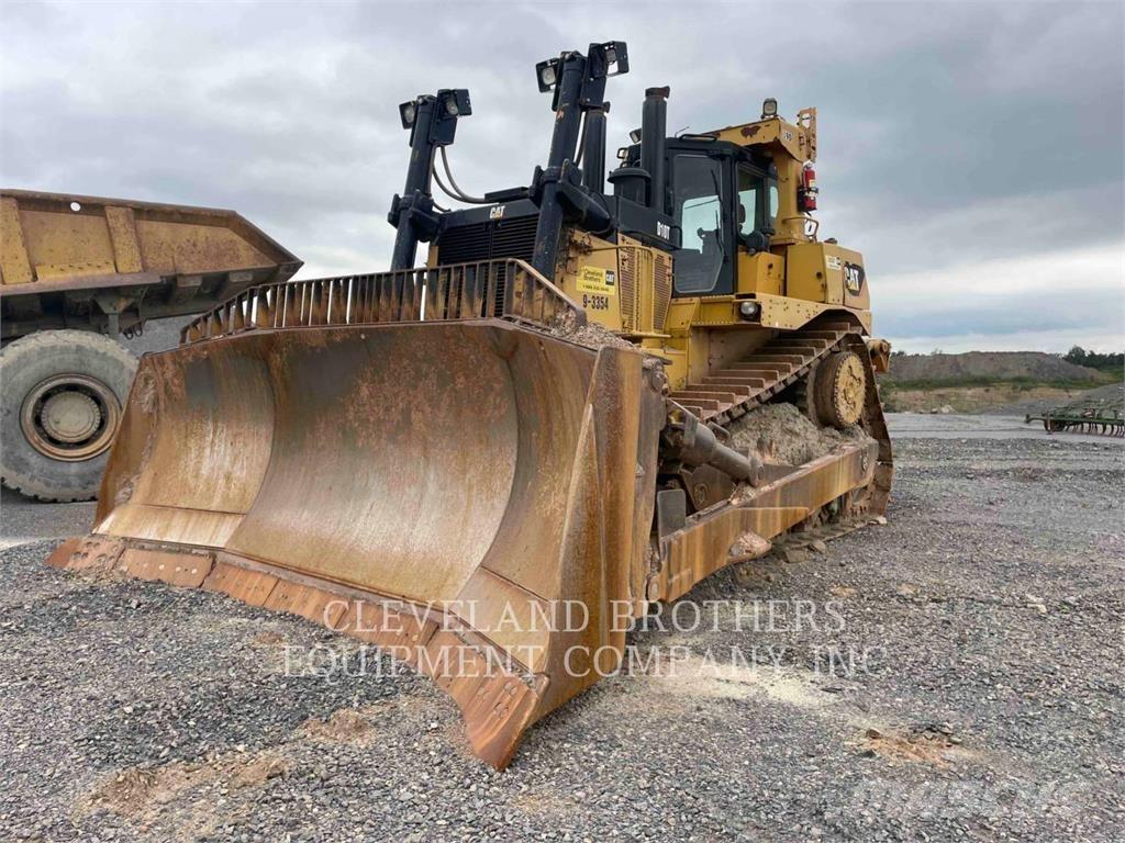 CAT D10T Kāpurķēžu buldozeri