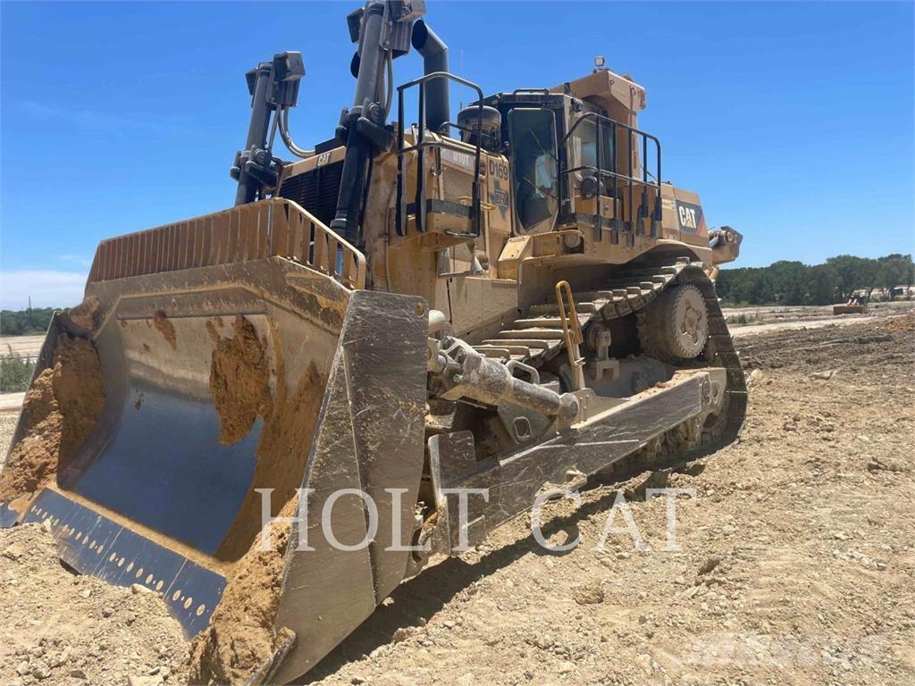 CAT D10T2 Kāpurķēžu buldozeri