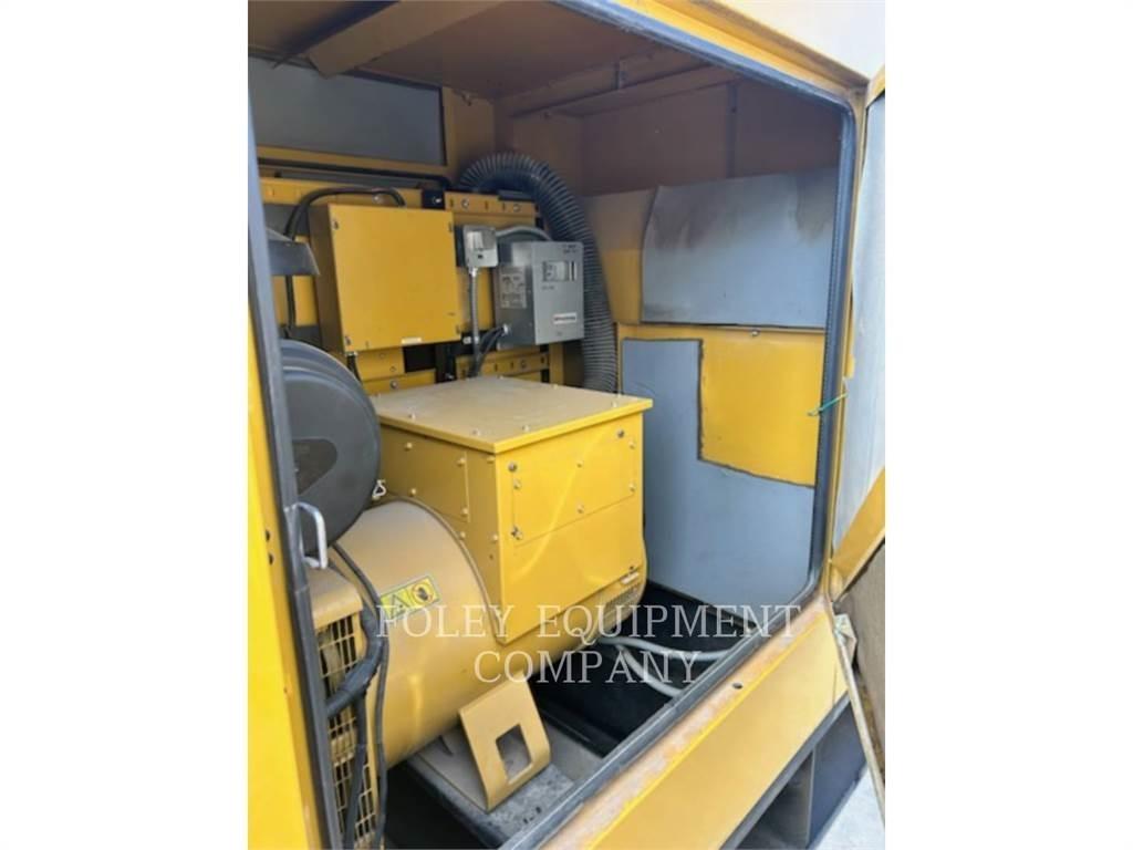 CAT D150-8 Dīzeļģeneratori