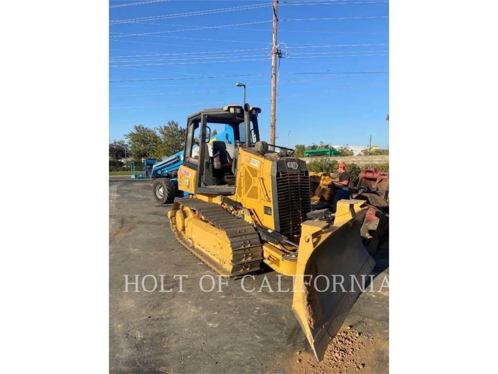 CAT D2 Kāpurķēžu buldozeri