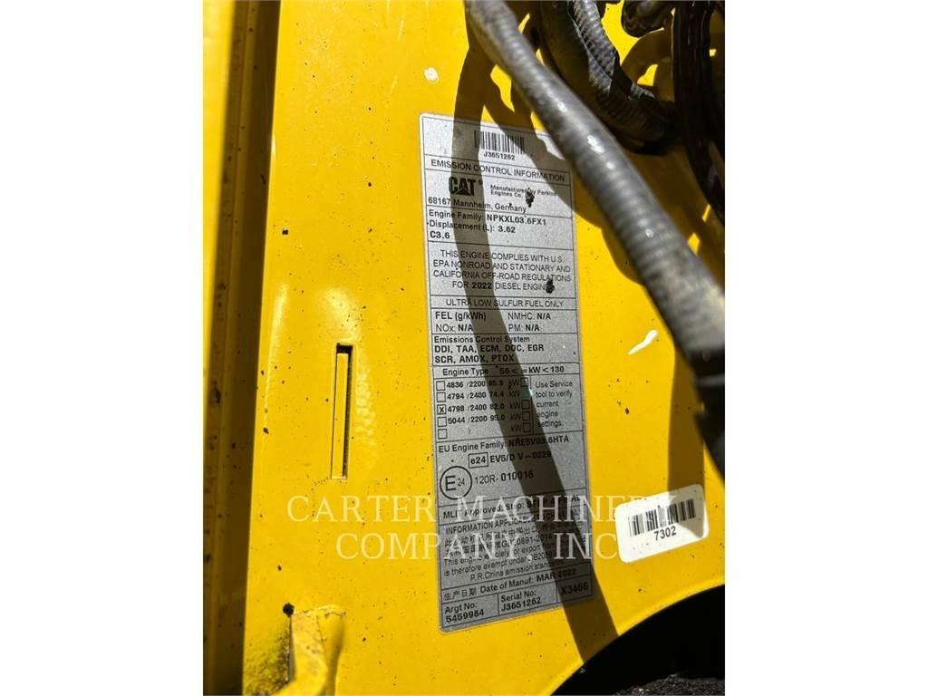 CAT D2 Kāpurķēžu buldozeri