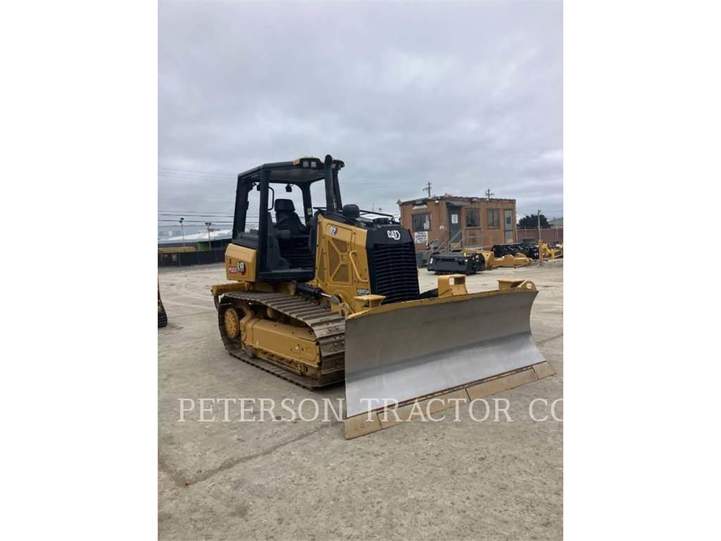 CAT D2 Kāpurķēžu buldozeri