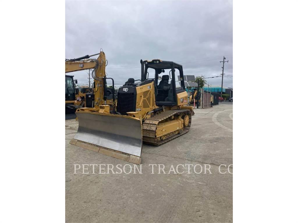 CAT D2 Kāpurķēžu buldozeri