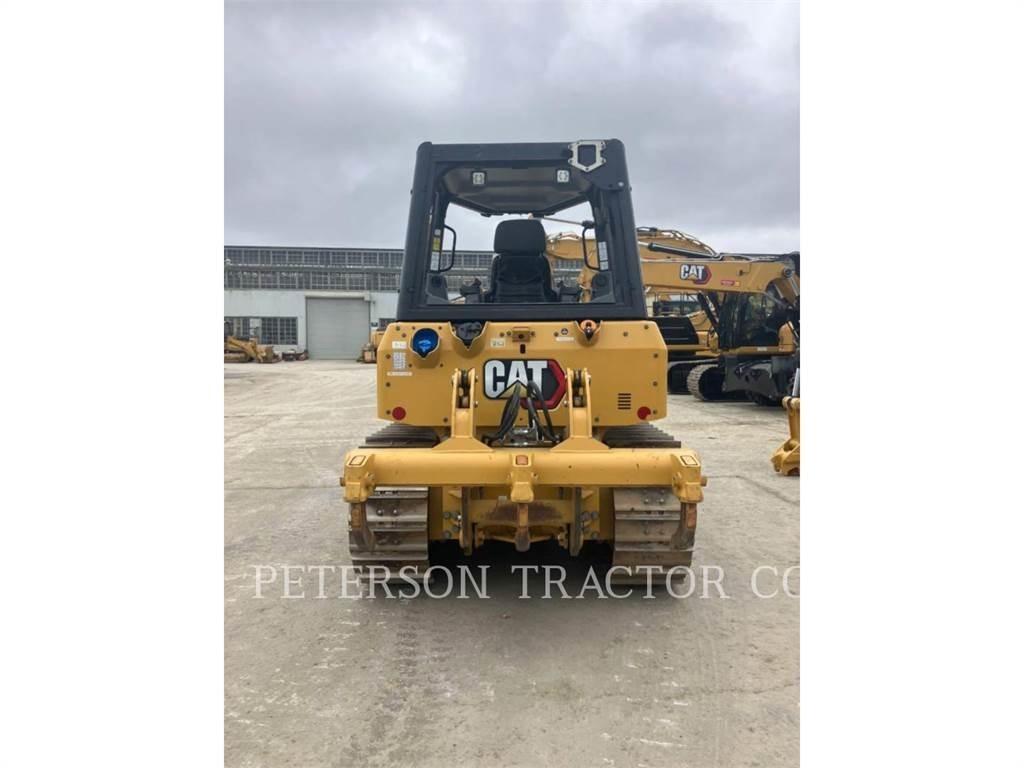 CAT D2 Kāpurķēžu buldozeri