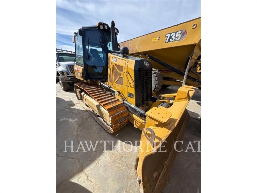 CAT D2 Kāpurķēžu buldozeri