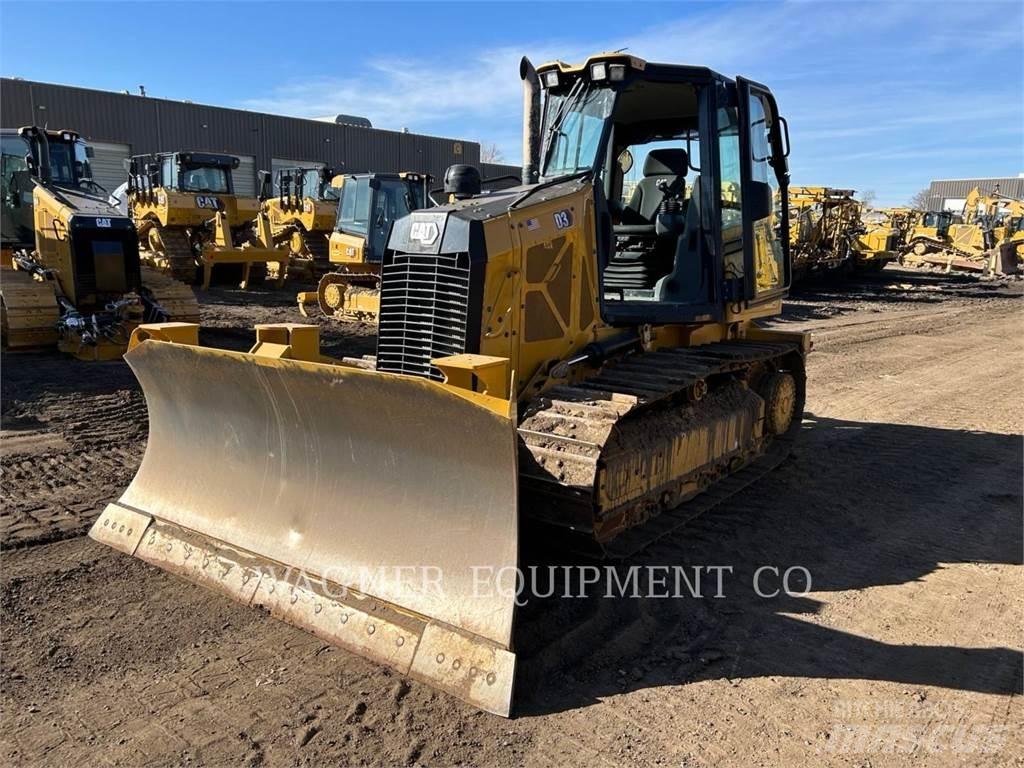 CAT D3 Kāpurķēžu buldozeri