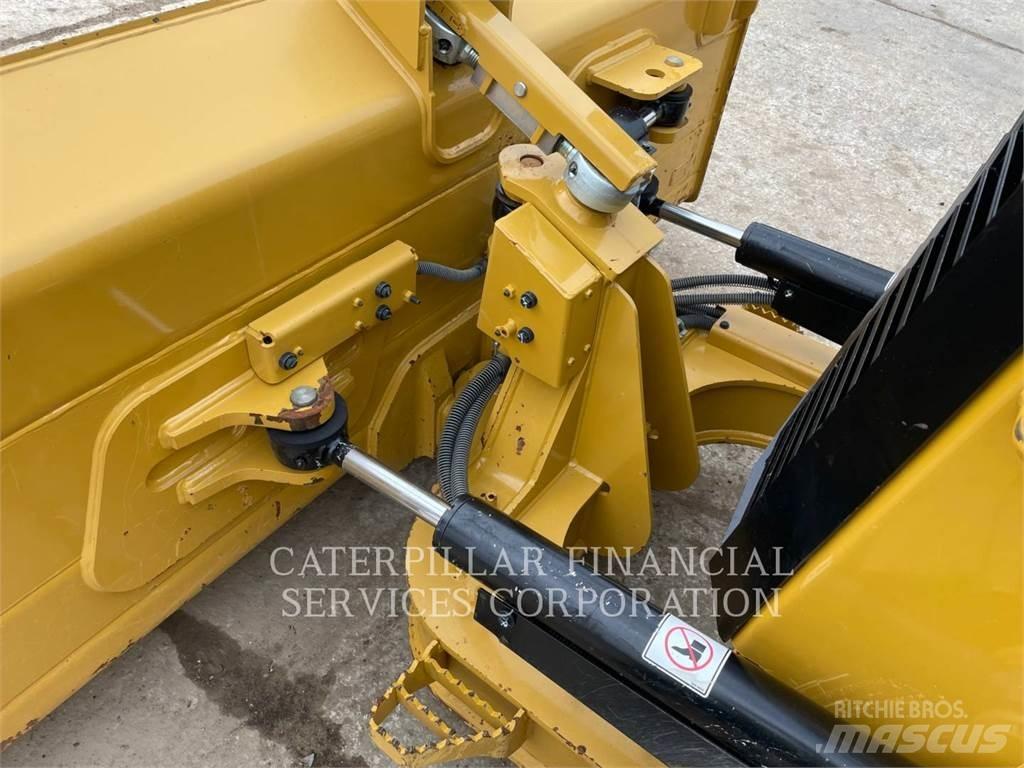 CAT D3 Kāpurķēžu buldozeri