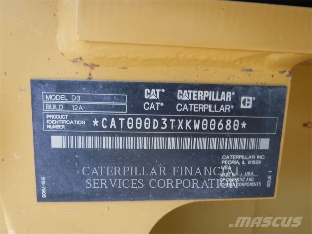 CAT D3-12 Kāpurķēžu buldozeri