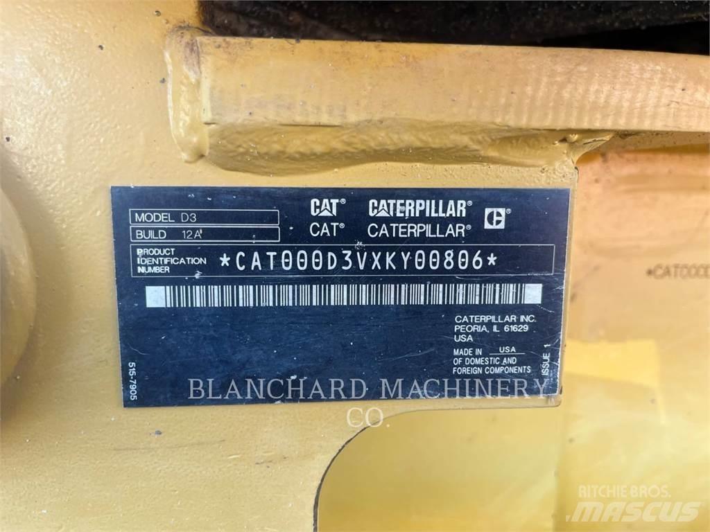 CAT D3-12LGP Kāpurķēžu buldozeri