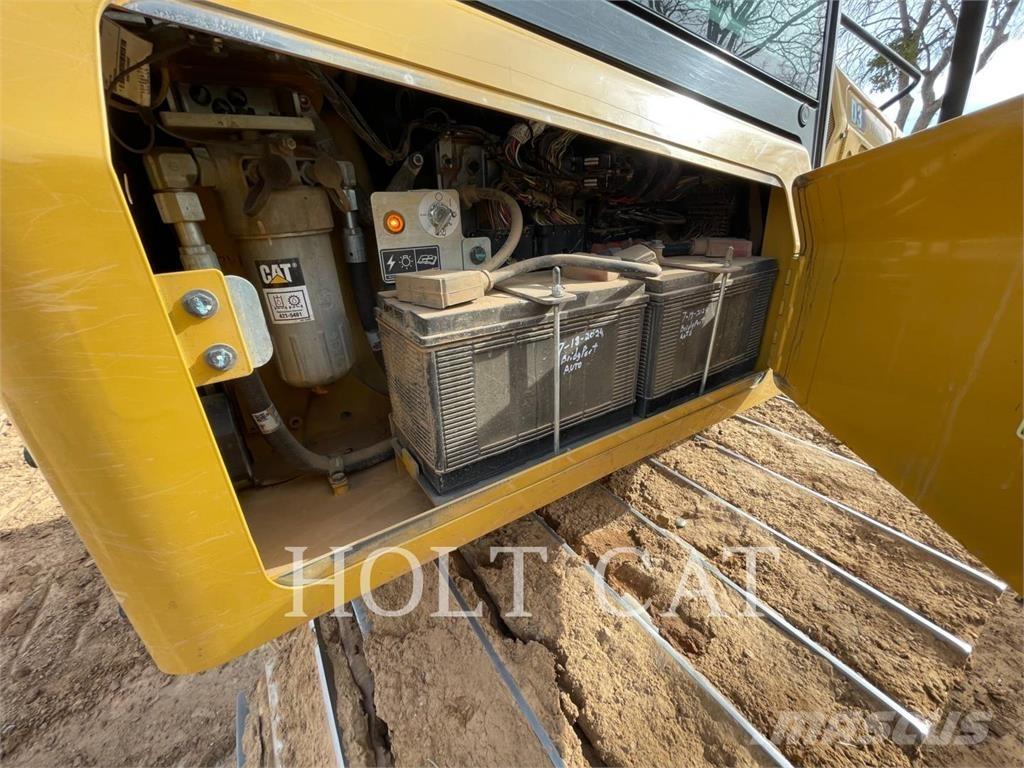 CAT D3-12LGP Kāpurķēžu buldozeri