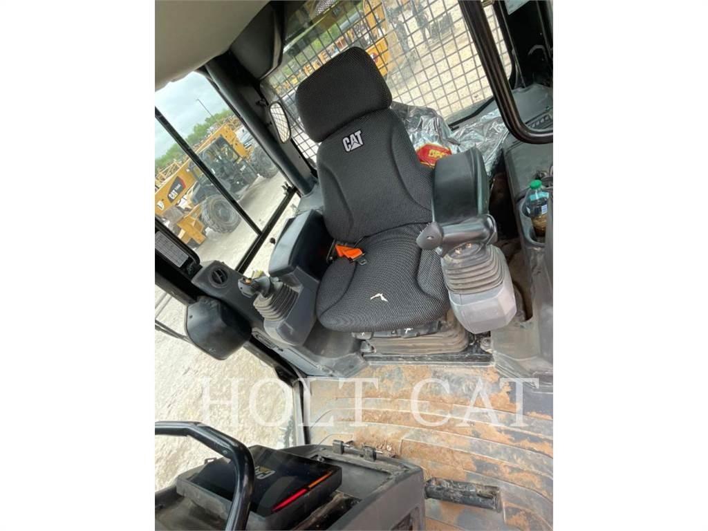 CAT D3 CAB3 Kāpurķēžu buldozeri