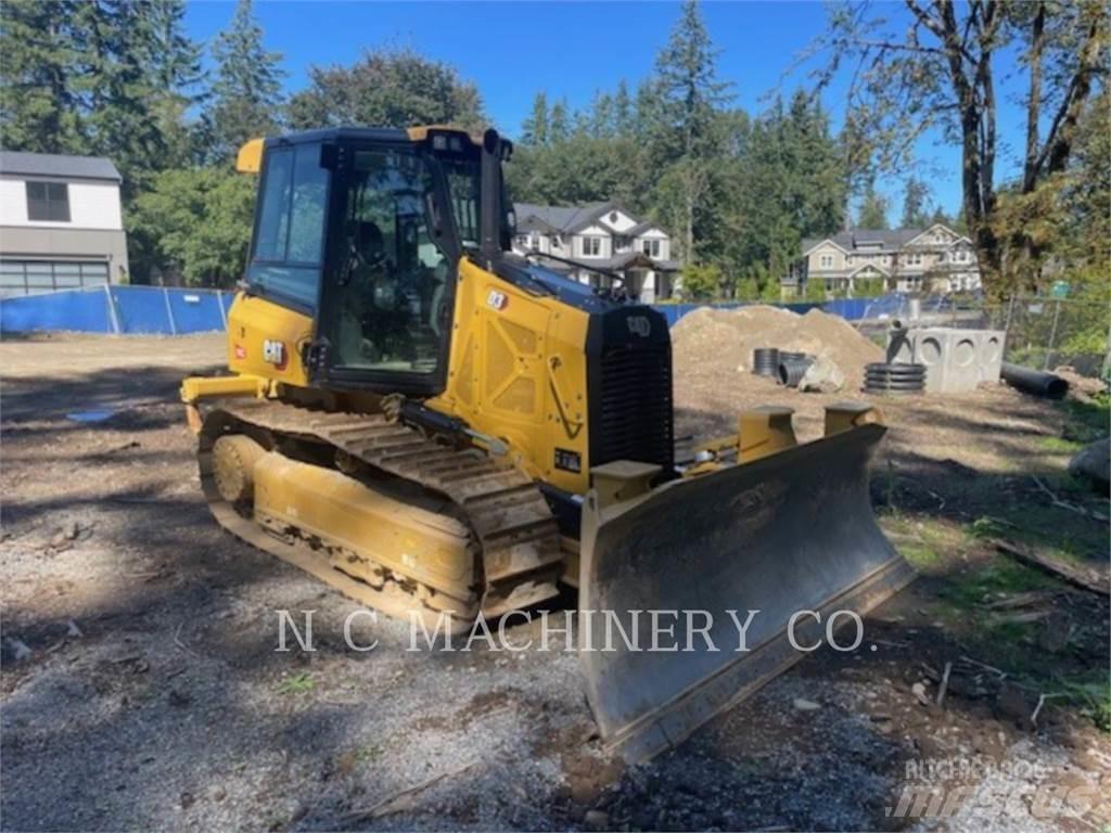 CAT D3 CB Kāpurķēžu buldozeri