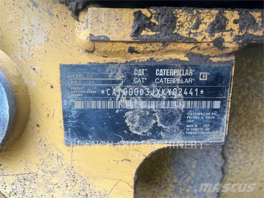 CAT D3 LGP Kāpurķēžu buldozeri