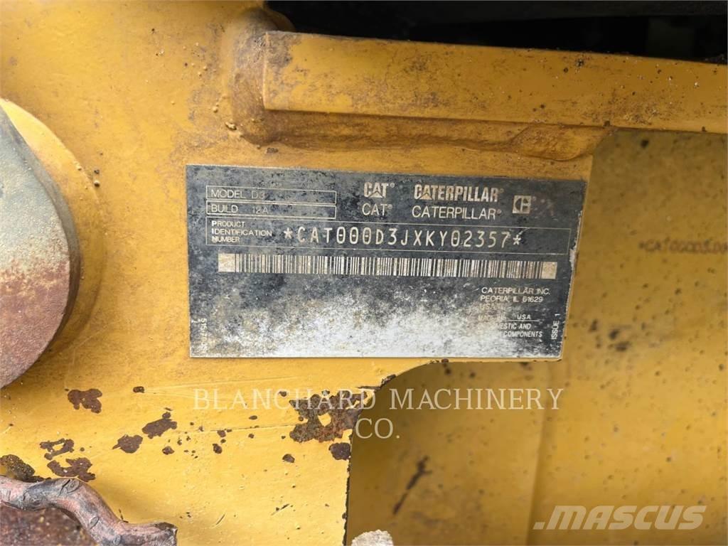 CAT D3 LGP Kāpurķēžu buldozeri