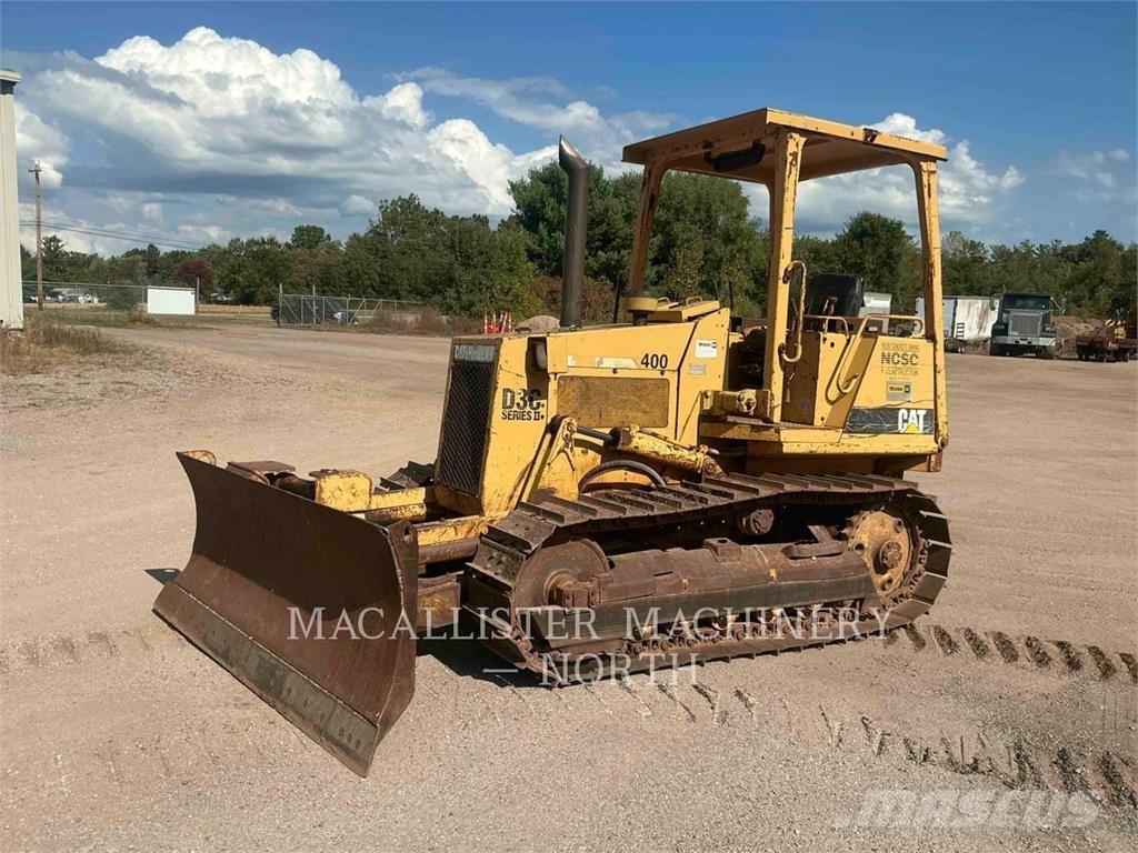 CAT D3CII Kāpurķēžu buldozeri