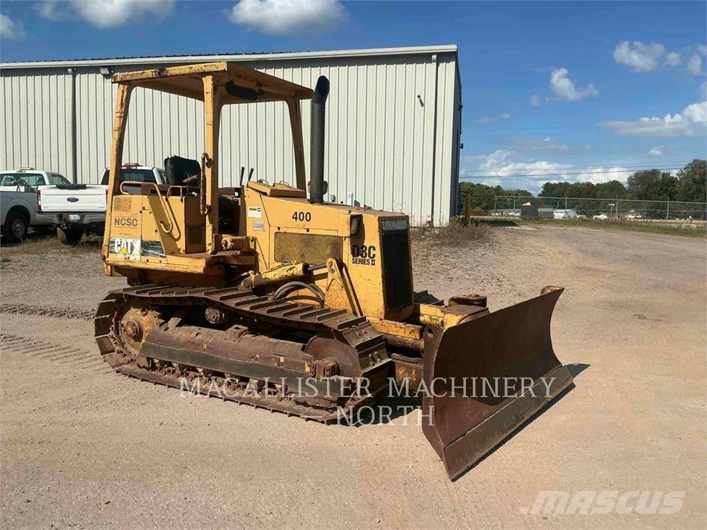 CAT D3CII Kāpurķēžu buldozeri
