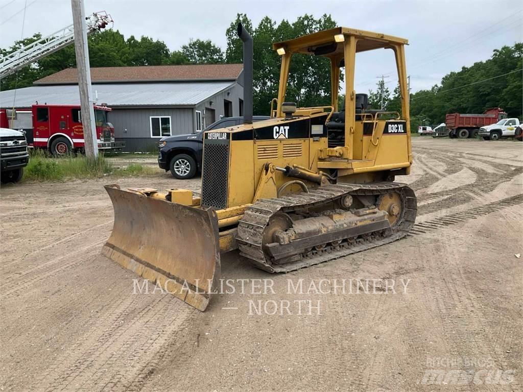 CAT D3CIII Kāpurķēžu buldozeri
