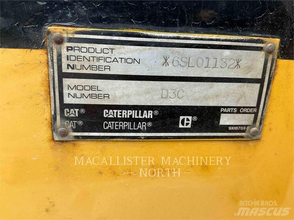 CAT D3CIII Kāpurķēžu buldozeri