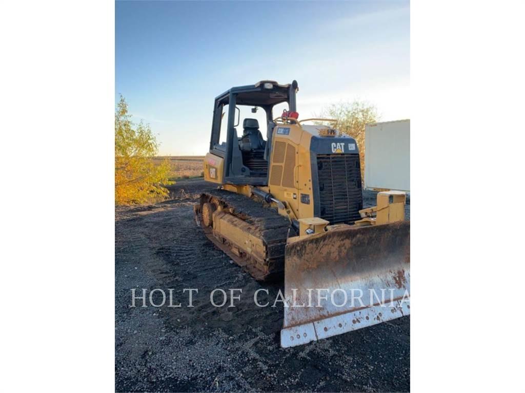 CAT D3K2 Kāpurķēžu buldozeri