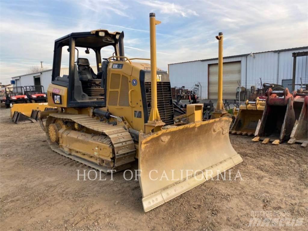 CAT D3K2 Kāpurķēžu buldozeri