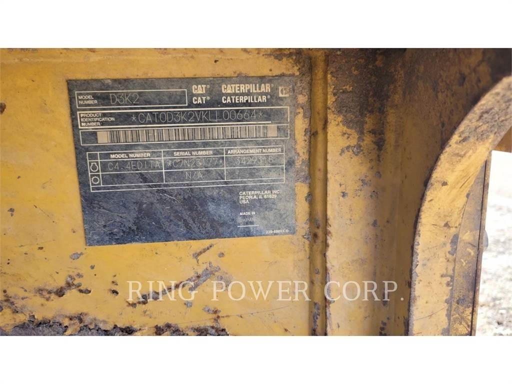 CAT D3K2LGP Kāpurķēžu buldozeri