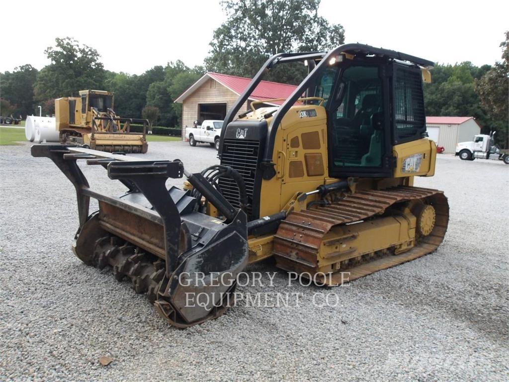 CAT D3K2LGP Kāpurķēžu buldozeri