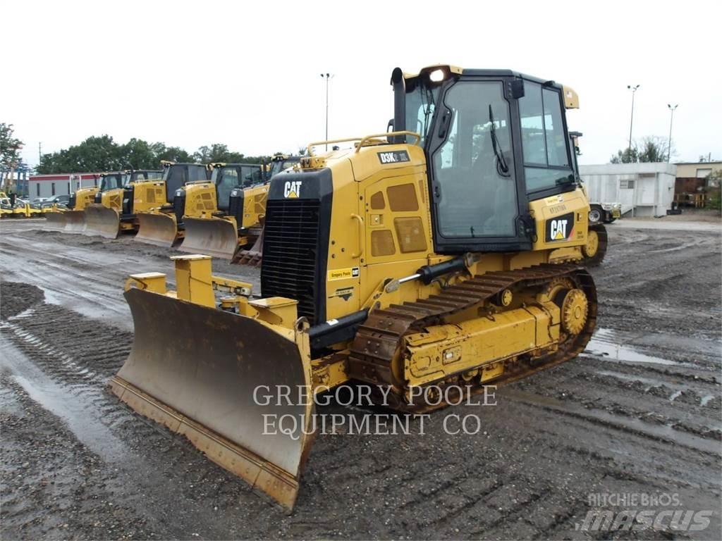 CAT D3K2XL Kāpurķēžu buldozeri
