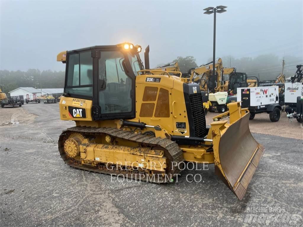 CAT D3K2XL Kāpurķēžu buldozeri
