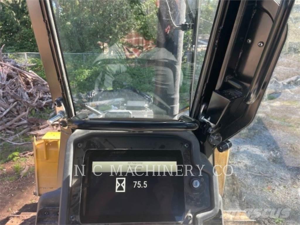 CAT D3XLCB Kāpurķēžu buldozeri