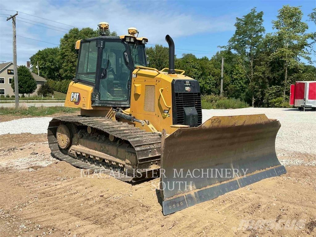 CAT D4 Kāpurķēžu buldozeri