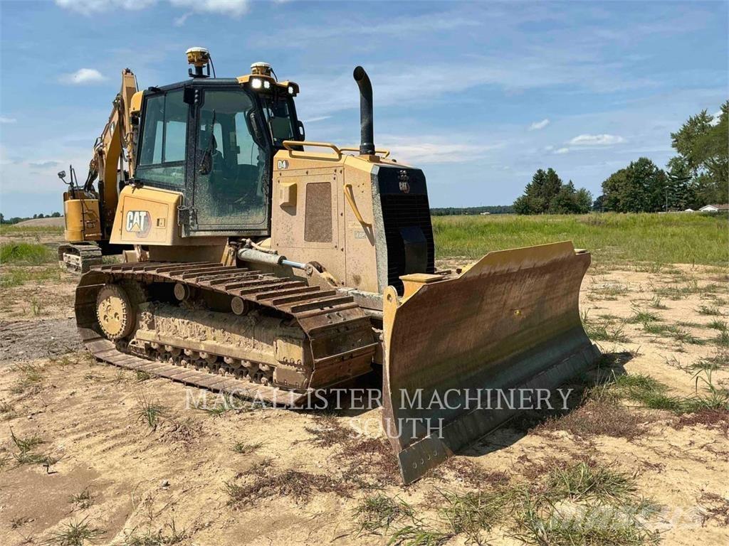 CAT D4 Kāpurķēžu buldozeri