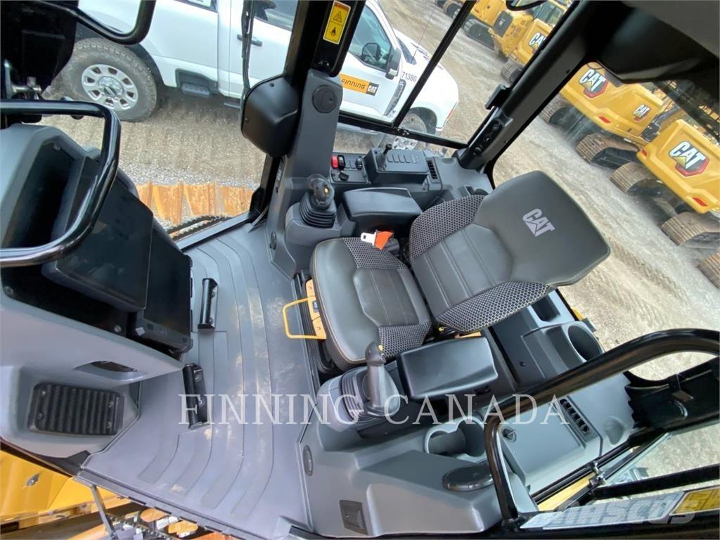 CAT D4-16 LGP Kāpurķēžu buldozeri