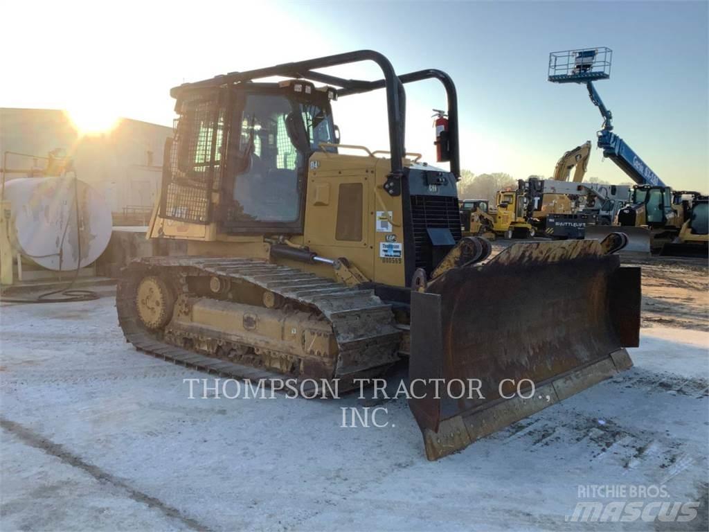 CAT D4-3D Kāpurķēžu buldozeri