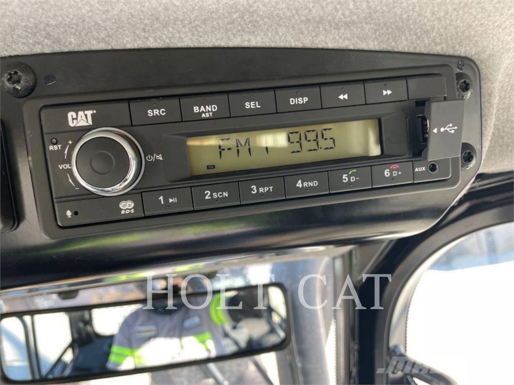 CAT D4 LGPCAB Iekrāvēji uz riteņiem