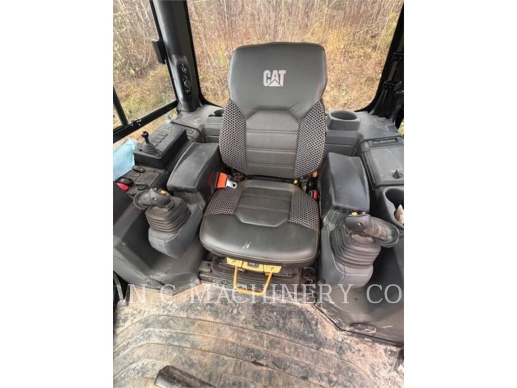 CAT D4 LGPVPAT Kāpurķēžu buldozeri